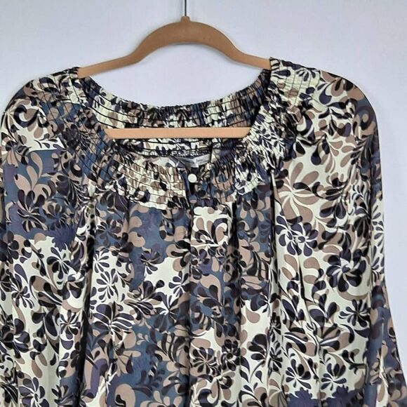 Larry Levine ladies blouse - Picture 2 of 10